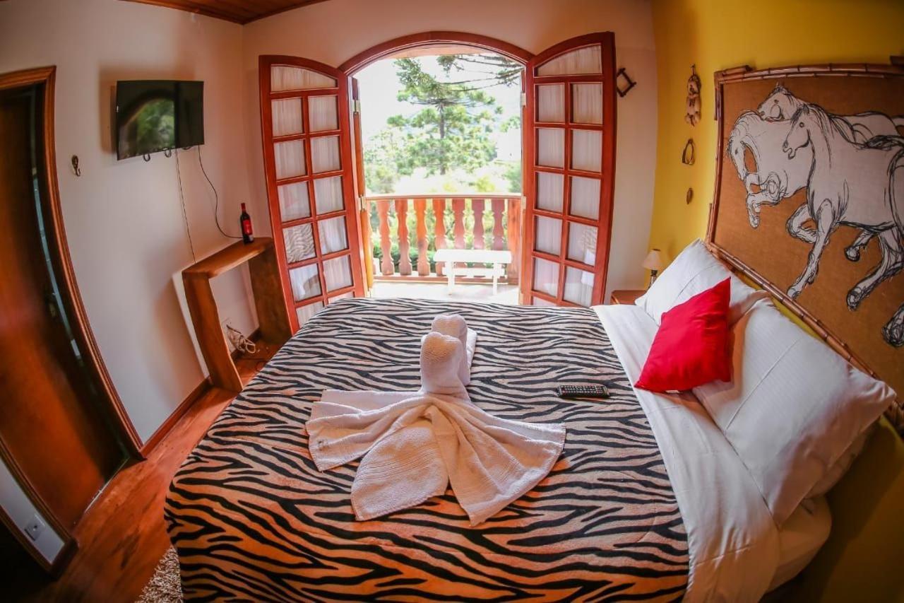 Mansao Austriaca Guesthouse Campos do Jordao Bagian luar foto