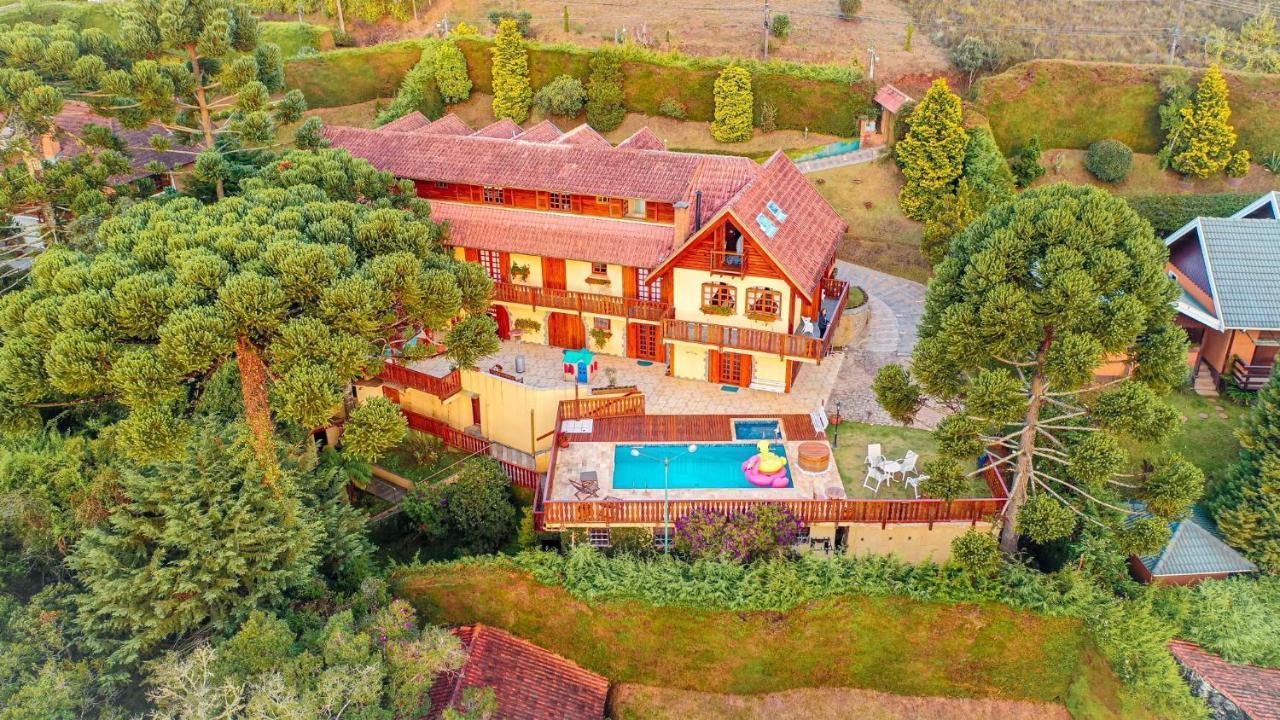 Mansao Austriaca Guesthouse Campos do Jordao Bagian luar foto